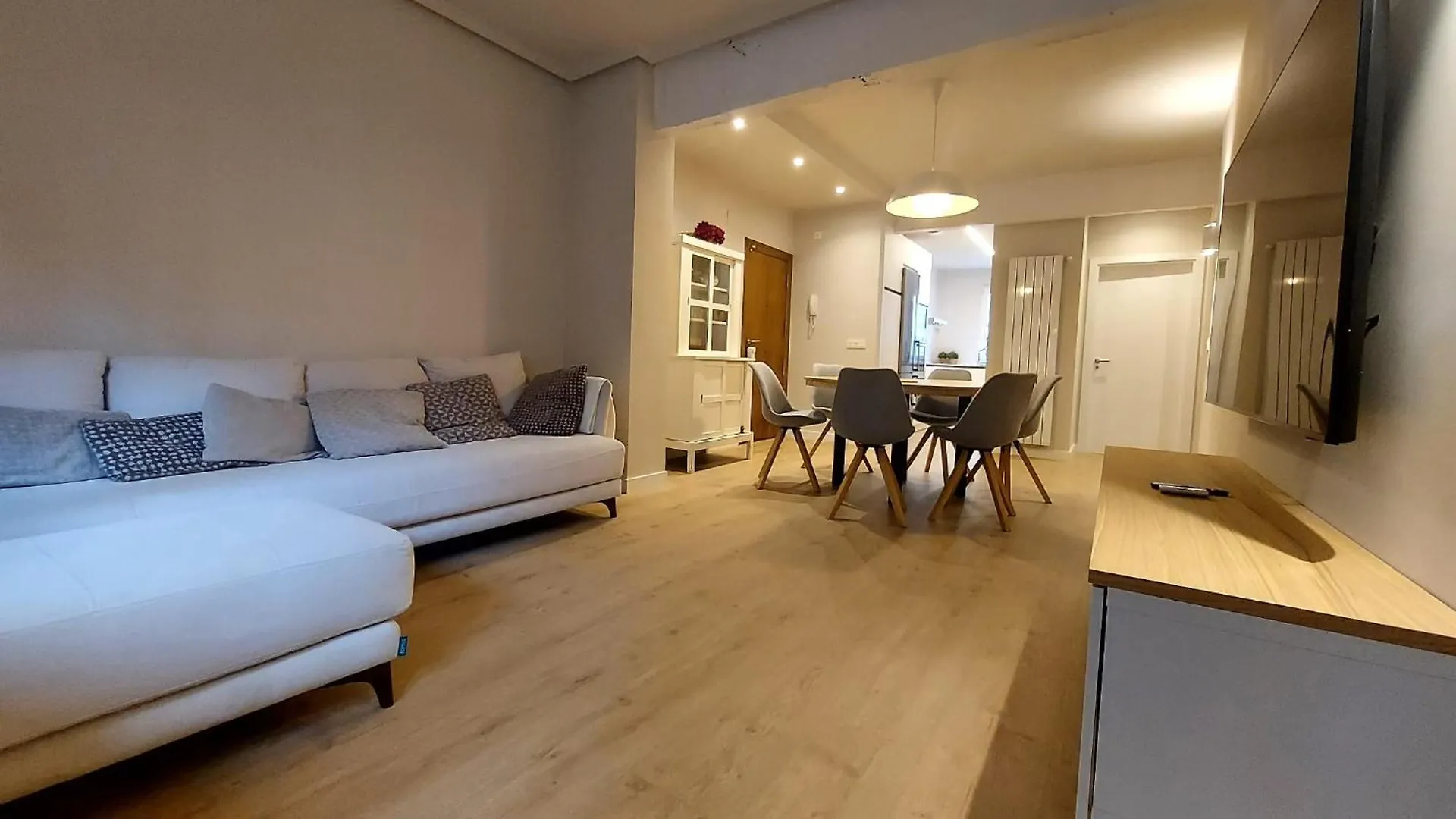 Kaioen Etxea Ebi 03150 Apartment Getxo
